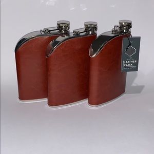 Set of 3 leather flasks